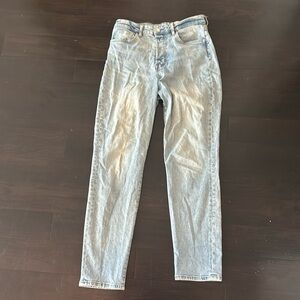 H&M size 6 light wash mom jeans